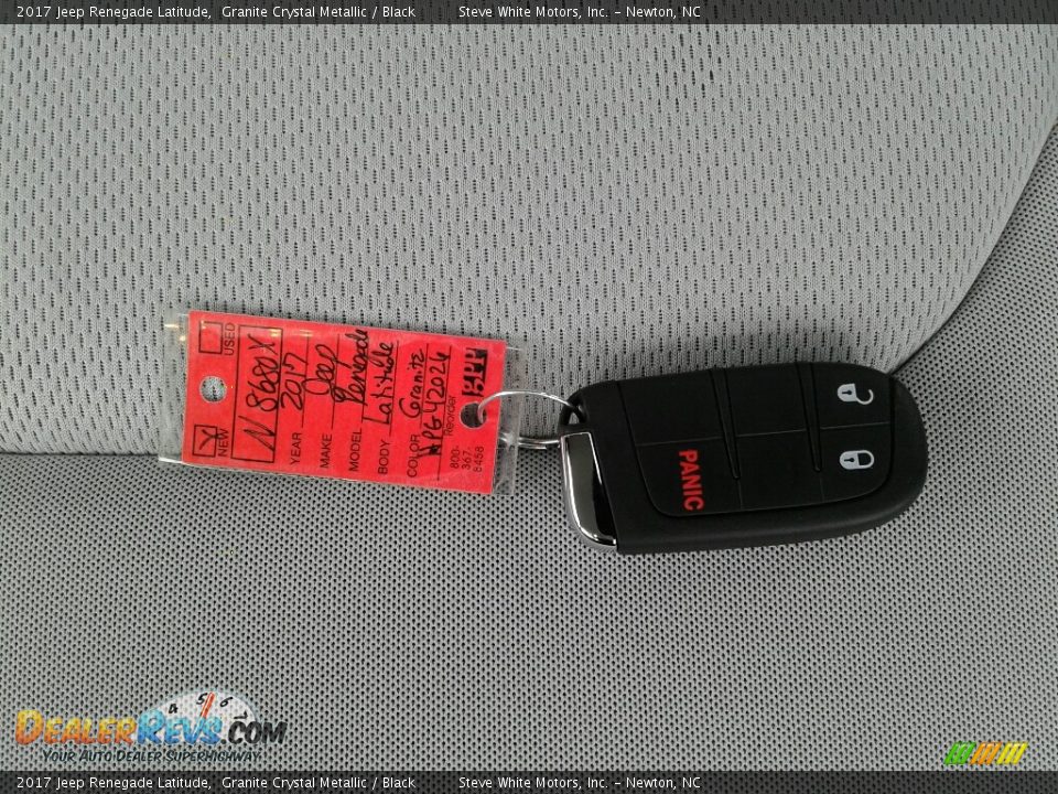2017 Jeep Renegade Latitude Granite Crystal Metallic / Black Photo #24