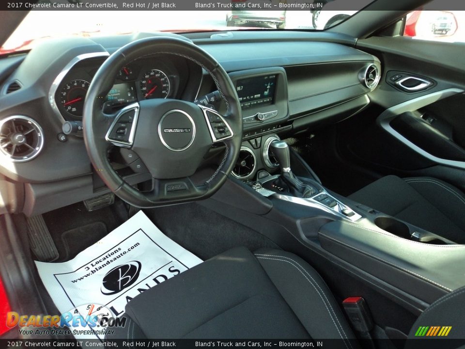 Front Seat of 2017 Chevrolet Camaro LT Convertible Photo #6