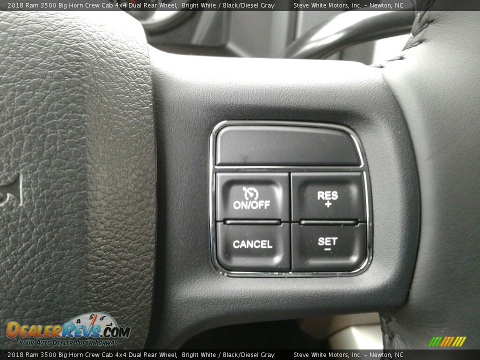 2018 Ram 3500 Big Horn Crew Cab 4x4 Dual Rear Wheel Bright White / Black/Diesel Gray Photo #17