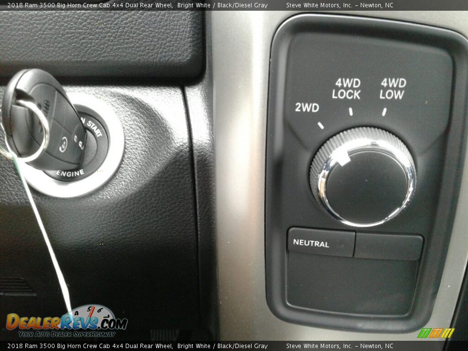 2018 Ram 3500 Big Horn Crew Cab 4x4 Dual Rear Wheel Bright White / Black/Diesel Gray Photo #22