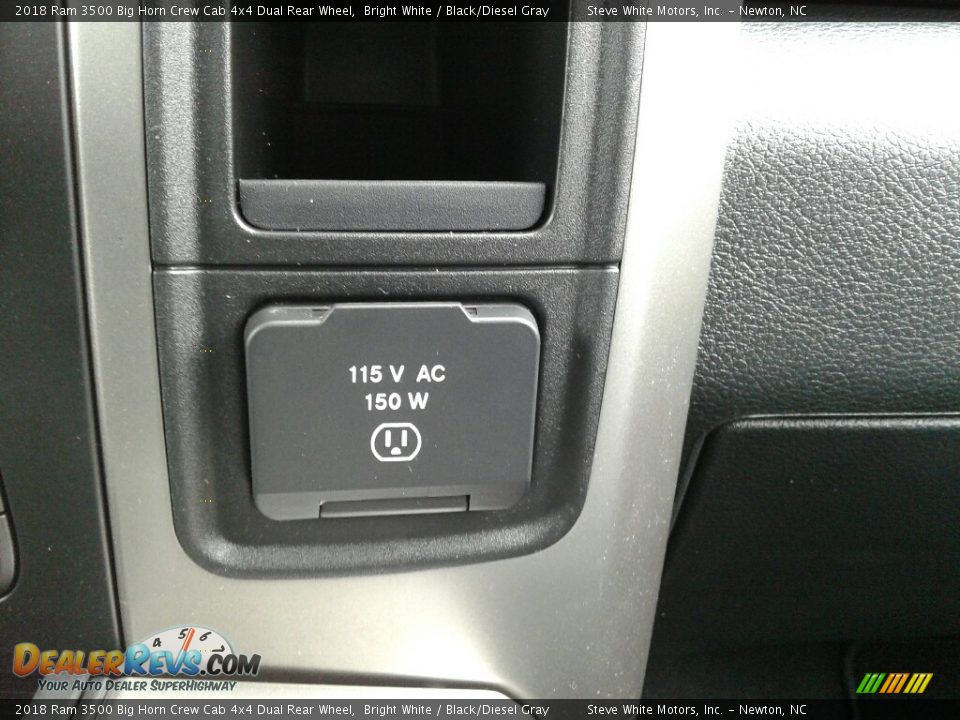 2018 Ram 3500 Big Horn Crew Cab 4x4 Dual Rear Wheel Bright White / Black/Diesel Gray Photo #24