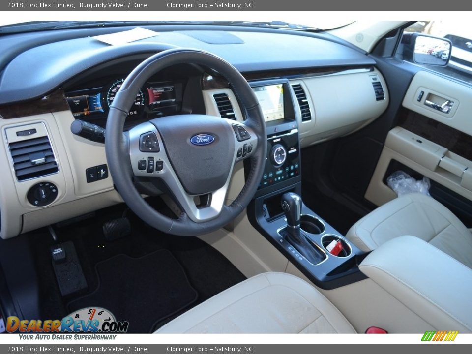 Dashboard of 2018 Ford Flex Limited Photo #8