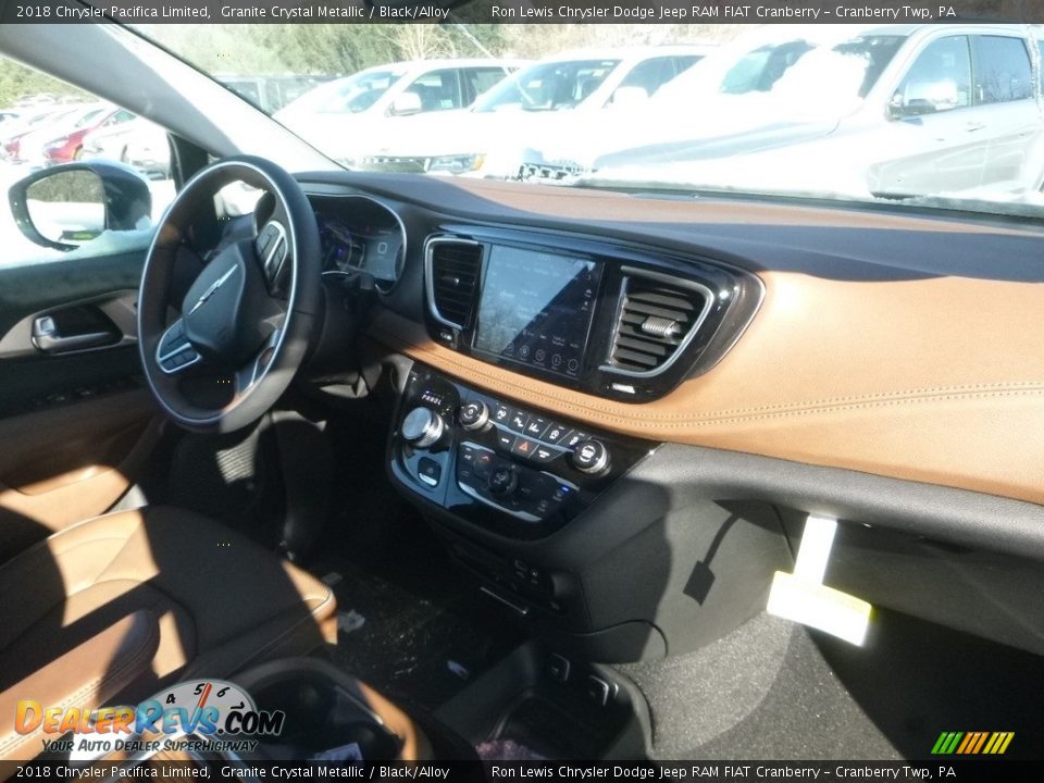 2018 Chrysler Pacifica Limited Granite Crystal Metallic / Black/Alloy Photo #10