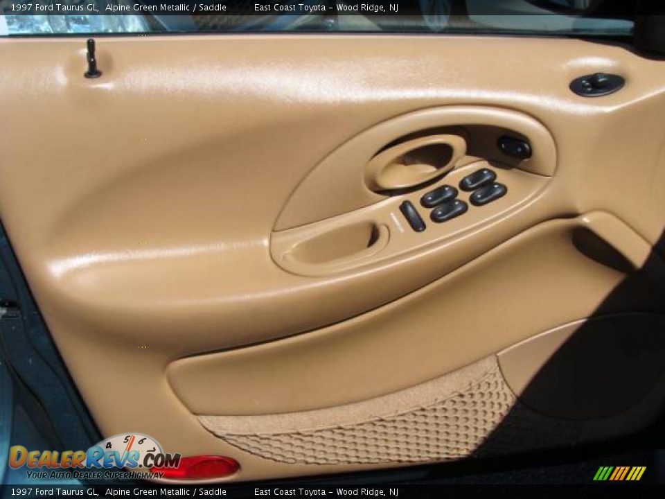 1997 Ford Taurus GL Alpine Green Metallic / Saddle Photo #6