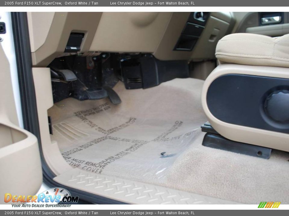 2005 Ford F150 XLT SuperCrew Oxford White / Tan Photo #5