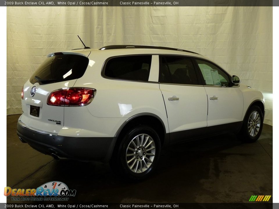 2009 Buick Enclave CXL AWD White Opal / Cocoa/Cashmere Photo #2