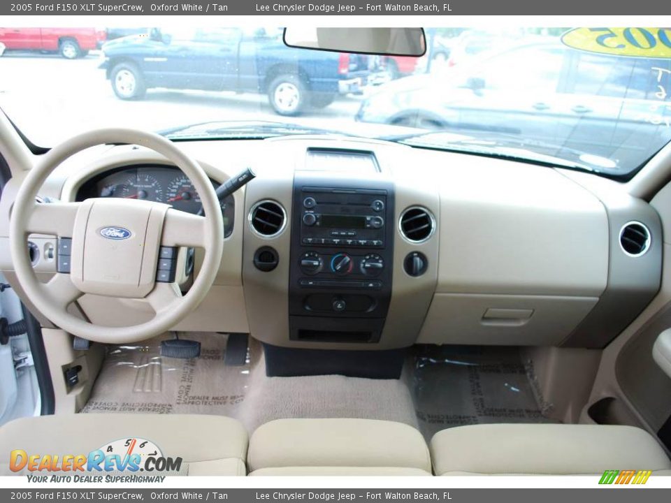 2005 Ford F150 XLT SuperCrew Oxford White / Tan Photo #13