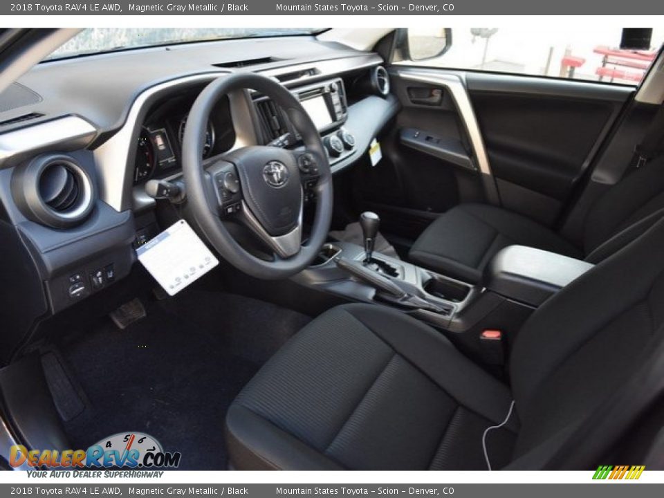 2018 Toyota RAV4 LE AWD Magnetic Gray Metallic / Black Photo #5