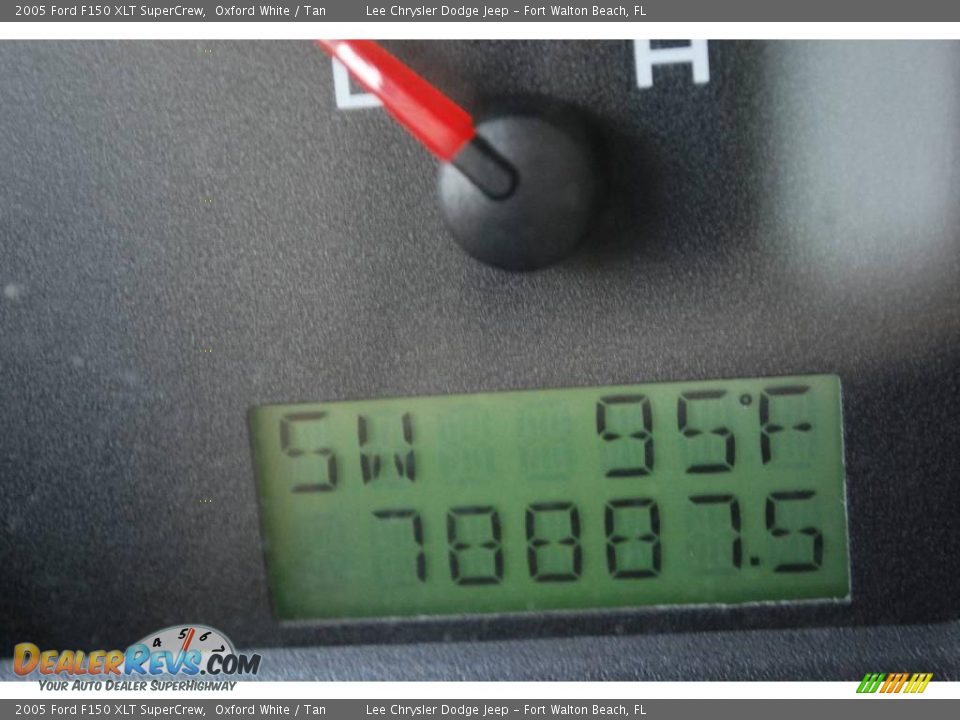 2005 Ford F150 XLT SuperCrew Oxford White / Tan Photo #17