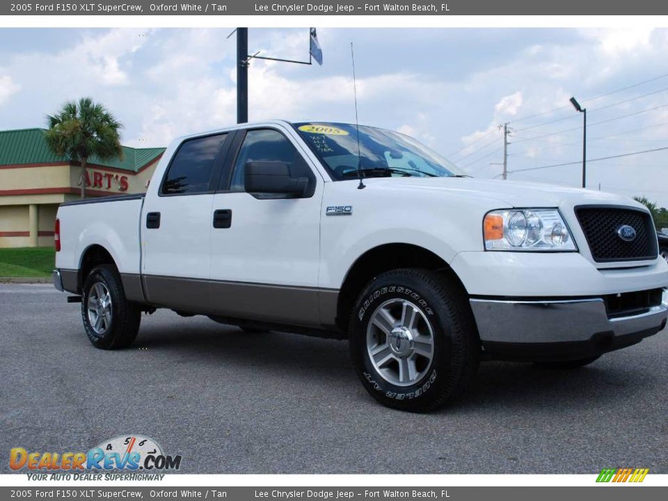 2005 Ford F150 XLT SuperCrew Oxford White / Tan Photo #32