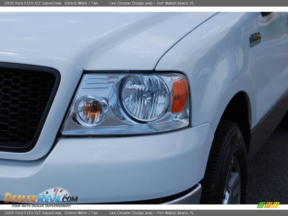 2005 Ford F150 XLT SuperCrew Oxford White / Tan Photo #36