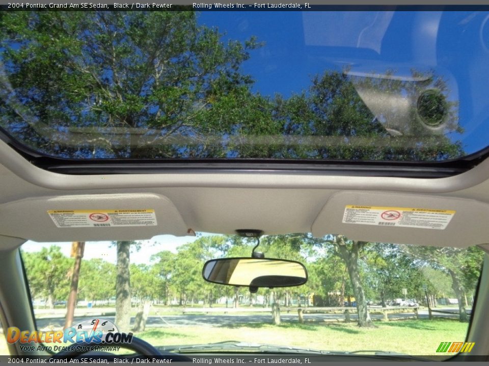 2004 Pontiac Grand Am SE Sedan Black / Dark Pewter Photo #2