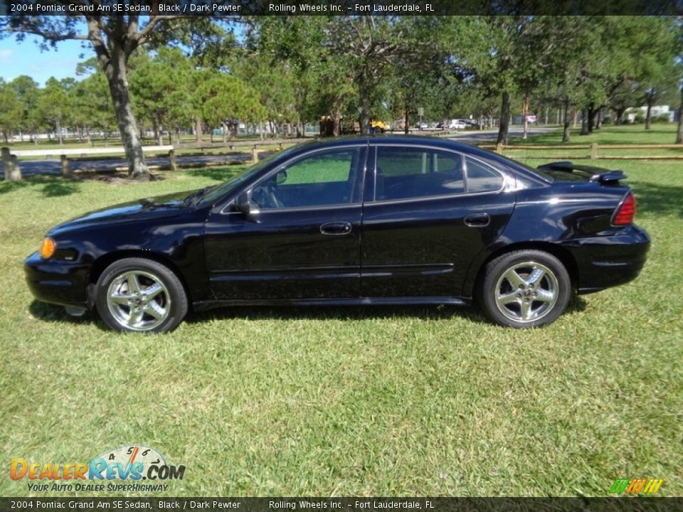 2004 Pontiac Grand Am SE Sedan Black / Dark Pewter Photo #3