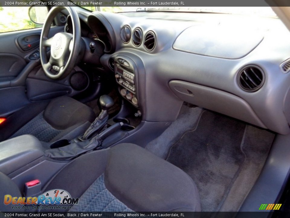 2004 Pontiac Grand Am SE Sedan Black / Dark Pewter Photo #20