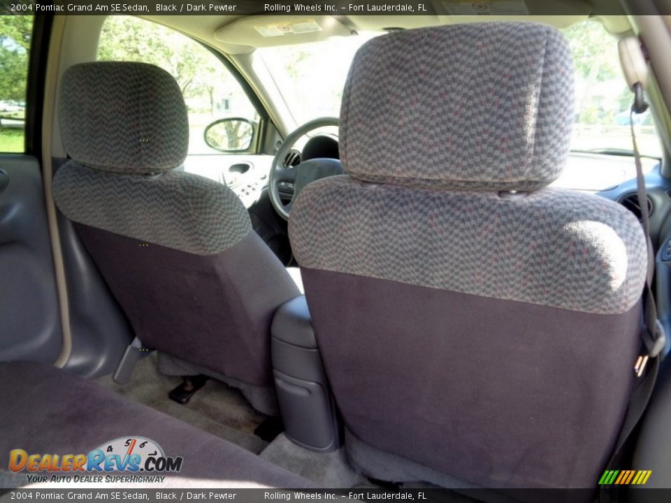 2004 Pontiac Grand Am SE Sedan Black / Dark Pewter Photo #35