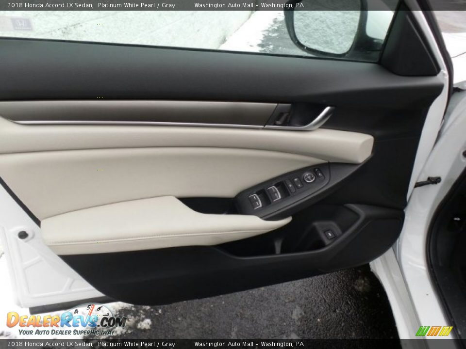 2018 Honda Accord LX Sedan Platinum White Pearl / Gray Photo #9