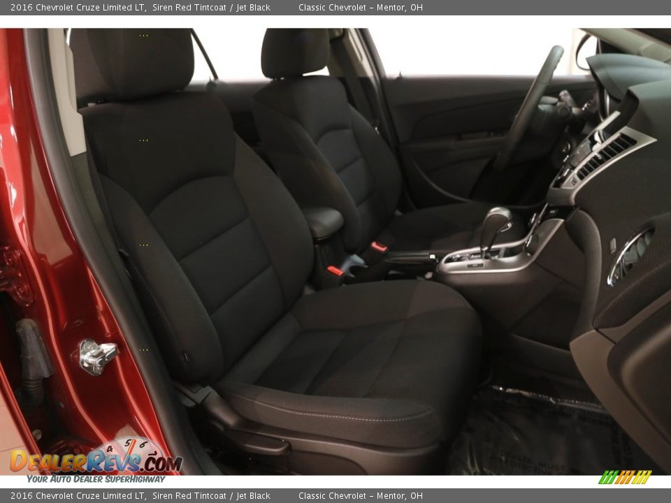2016 Chevrolet Cruze Limited LT Siren Red Tintcoat / Jet Black Photo #12