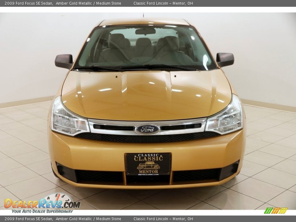 2009 Ford Focus SE Sedan Amber Gold Metallic / Medium Stone Photo #2