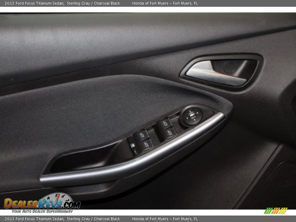 2013 Ford Focus Titanium Sedan Sterling Gray / Charcoal Black Photo #12