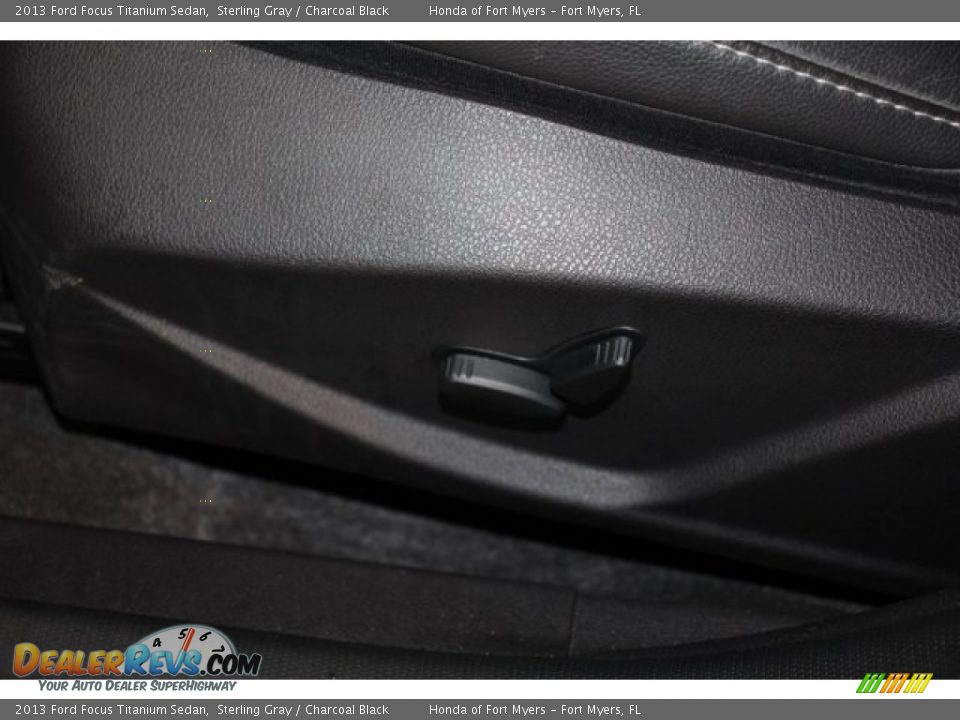 2013 Ford Focus Titanium Sedan Sterling Gray / Charcoal Black Photo #15