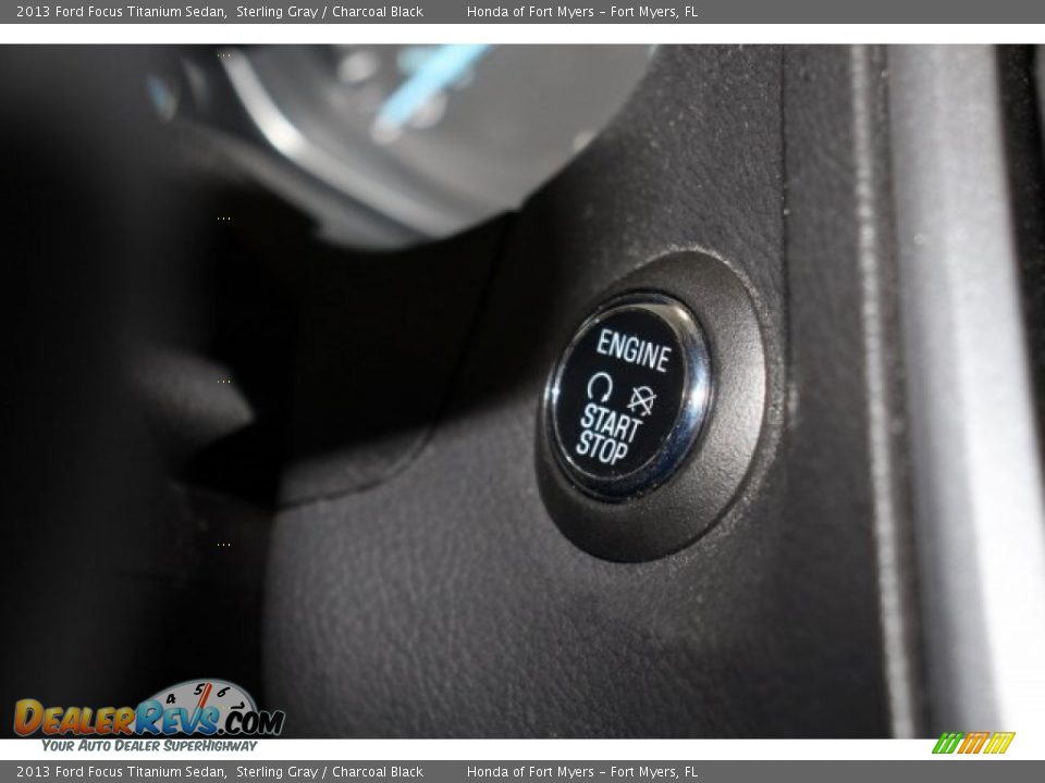 2013 Ford Focus Titanium Sedan Sterling Gray / Charcoal Black Photo #29
