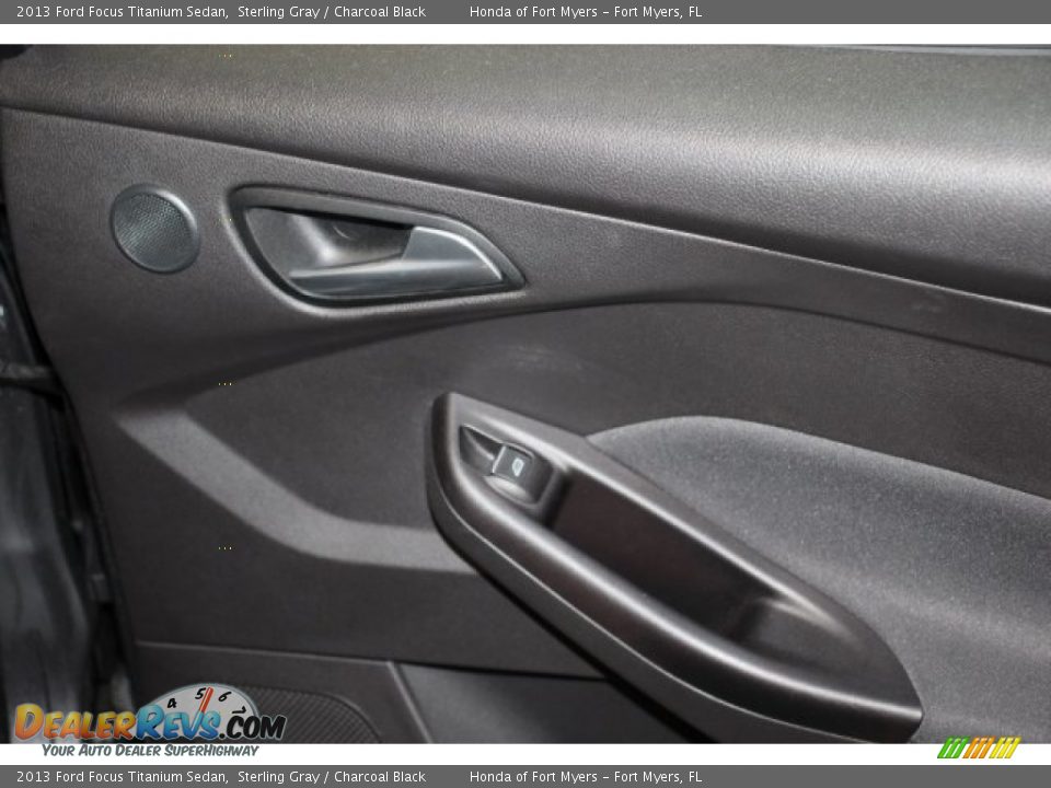 2013 Ford Focus Titanium Sedan Sterling Gray / Charcoal Black Photo #35