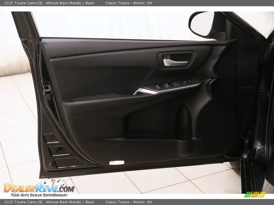 2015 Toyota Camry SE Attitude Black Metallic / Black Photo #4