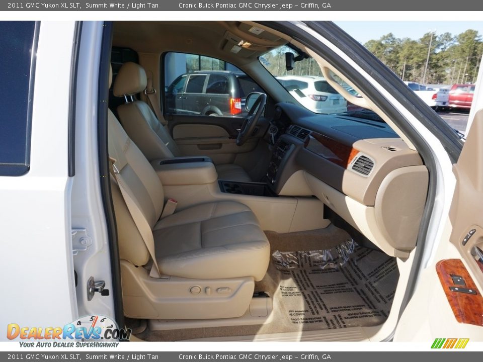 2011 GMC Yukon XL SLT Summit White / Light Tan Photo #18
