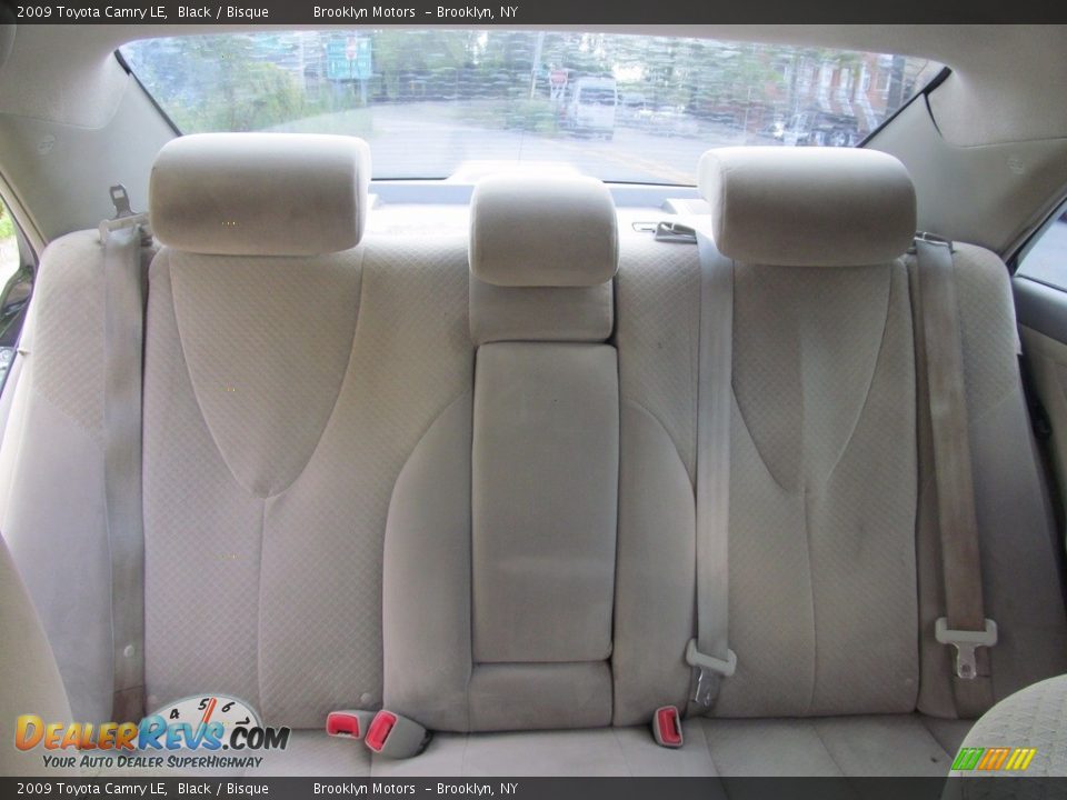 2009 Toyota Camry LE Black / Bisque Photo #31