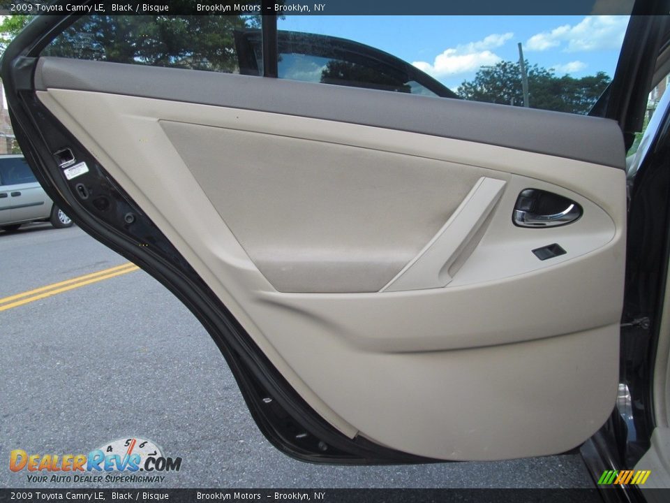 2009 Toyota Camry LE Black / Bisque Photo #34