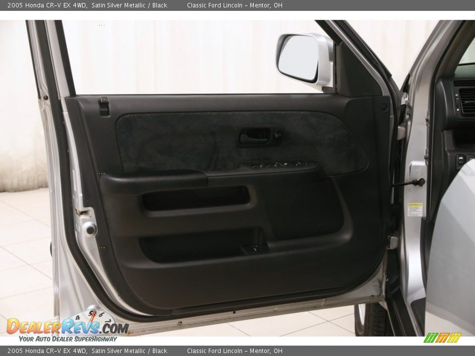 2005 Honda CR-V EX 4WD Satin Silver Metallic / Black Photo #4