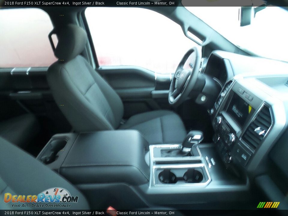 2018 Ford F150 XLT SuperCrew 4x4 Ingot Silver / Black Photo #4