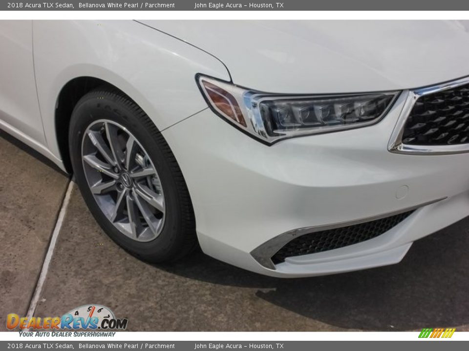 2018 Acura TLX Sedan Bellanova White Pearl / Parchment Photo #10