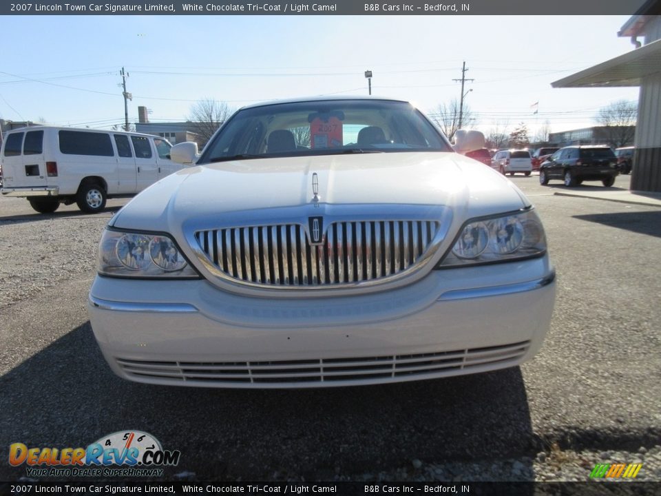 2007 Lincoln Town Car Signature Limited White Chocolate Tri-Coat / Light Camel Photo #3