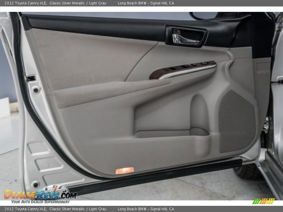 2012 Toyota Camry XLE Classic Silver Metallic / Light Gray Photo #25