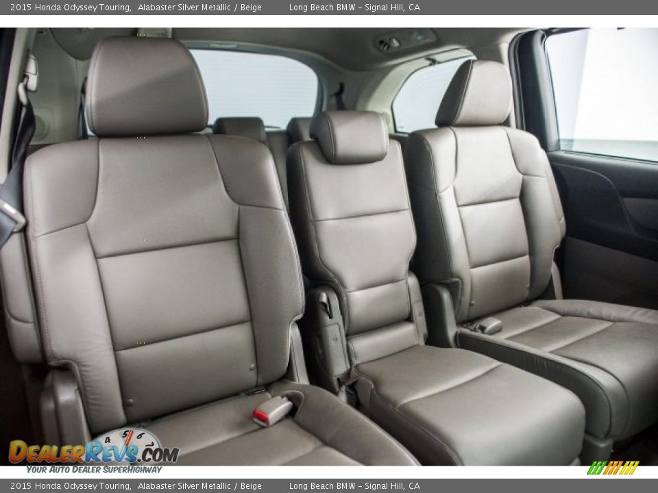 2015 Honda Odyssey Touring Alabaster Silver Metallic / Beige Photo #26