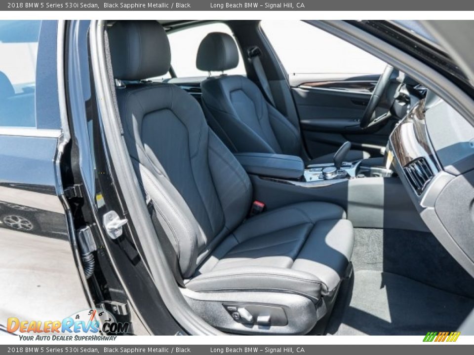 2018 BMW 5 Series 530i Sedan Black Sapphire Metallic / Black Photo #2