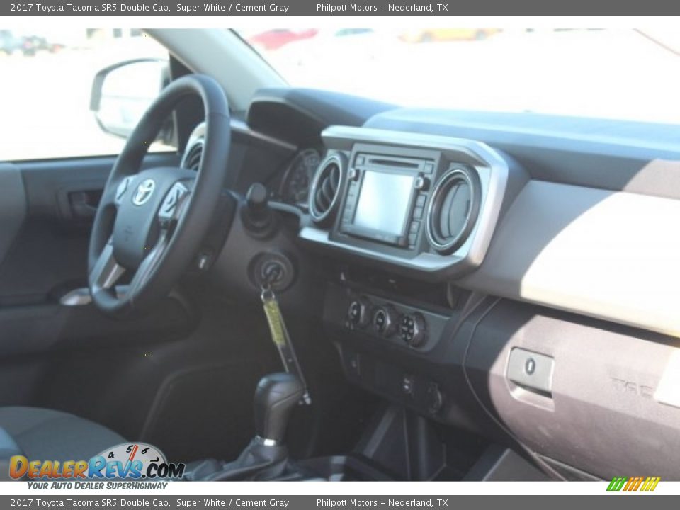 2017 Toyota Tacoma SR5 Double Cab Super White / Cement Gray Photo #28