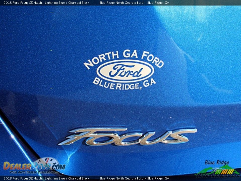 2018 Ford Focus SE Hatch Lightning Blue / Charcoal Black Photo #33
