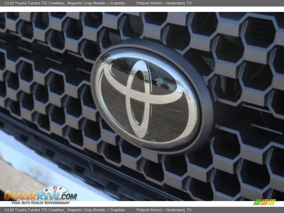 2018 Toyota Tundra TSS CrewMax Magnetic Gray Metallic / Graphite Photo #4