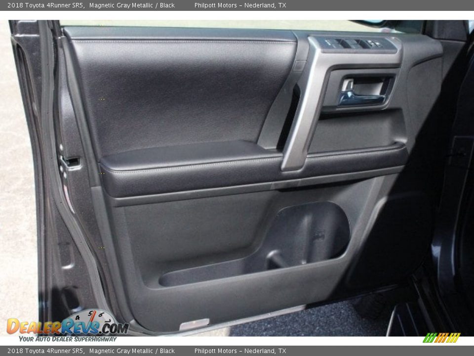 2018 Toyota 4Runner SR5 Magnetic Gray Metallic / Black Photo #12