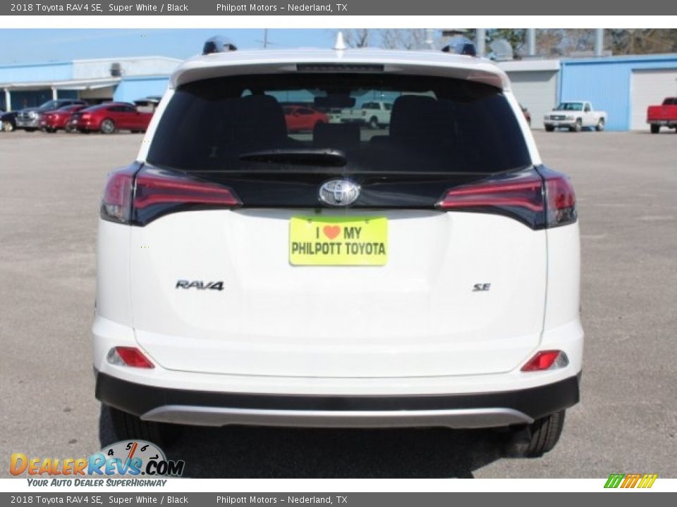 2018 Toyota RAV4 SE Super White / Black Photo #8