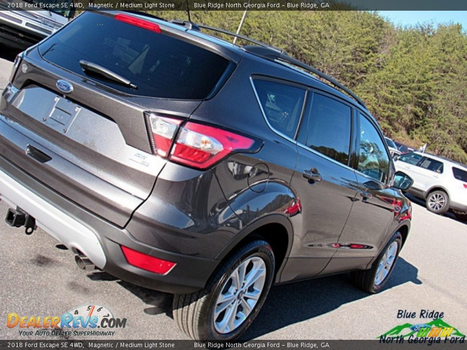 2018 Ford Escape SE 4WD Magnetic / Medium Light Stone Photo #31