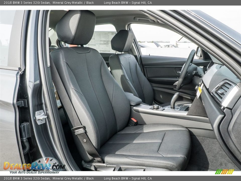 2018 BMW 3 Series 320i Sedan Mineral Grey Metallic / Black Photo #2