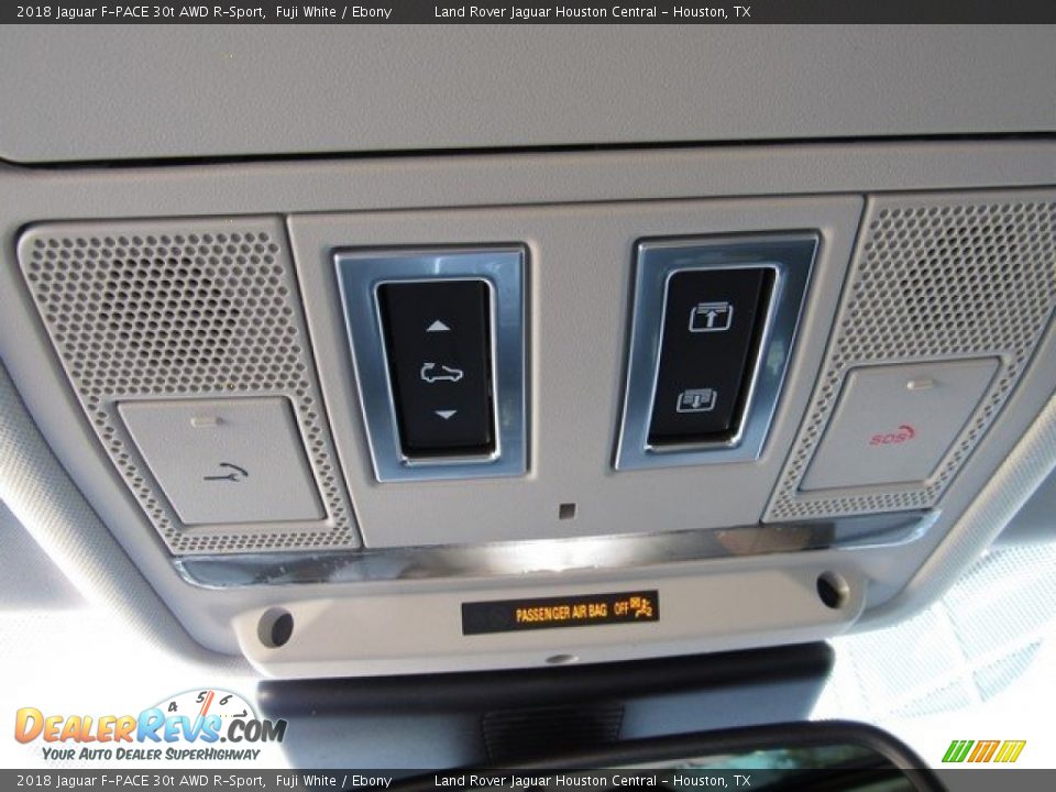 Controls of 2018 Jaguar F-PACE 30t AWD R-Sport Photo #23