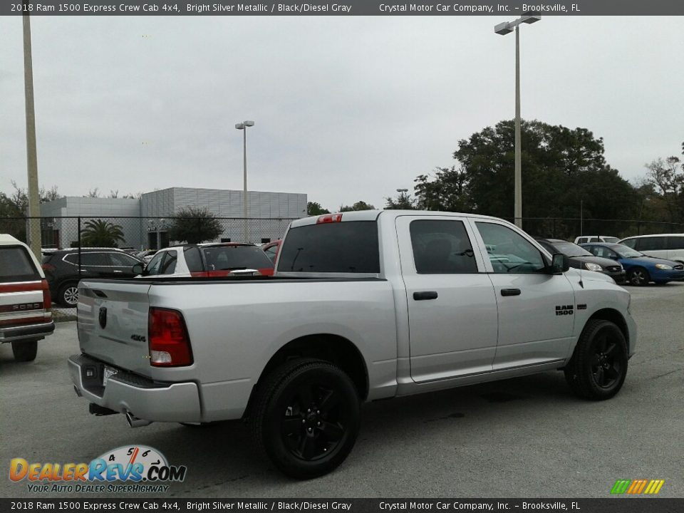 2018 Ram 1500 Express Crew Cab 4x4 Bright Silver Metallic / Black/Diesel Gray Photo #5