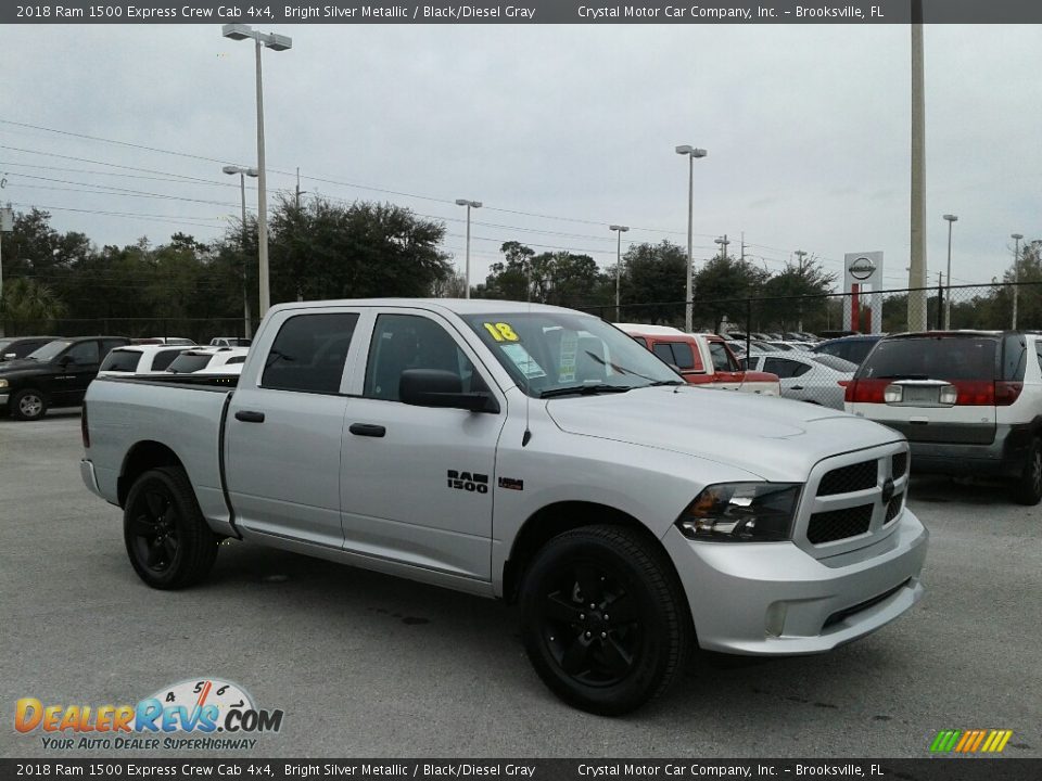 2018 Ram 1500 Express Crew Cab 4x4 Bright Silver Metallic / Black/Diesel Gray Photo #6