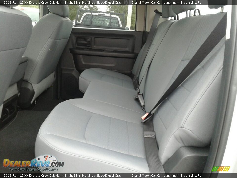 2018 Ram 1500 Express Crew Cab 4x4 Bright Silver Metallic / Black/Diesel Gray Photo #13