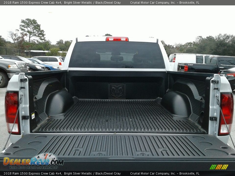 2018 Ram 1500 Express Crew Cab 4x4 Bright Silver Metallic / Black/Diesel Gray Photo #21