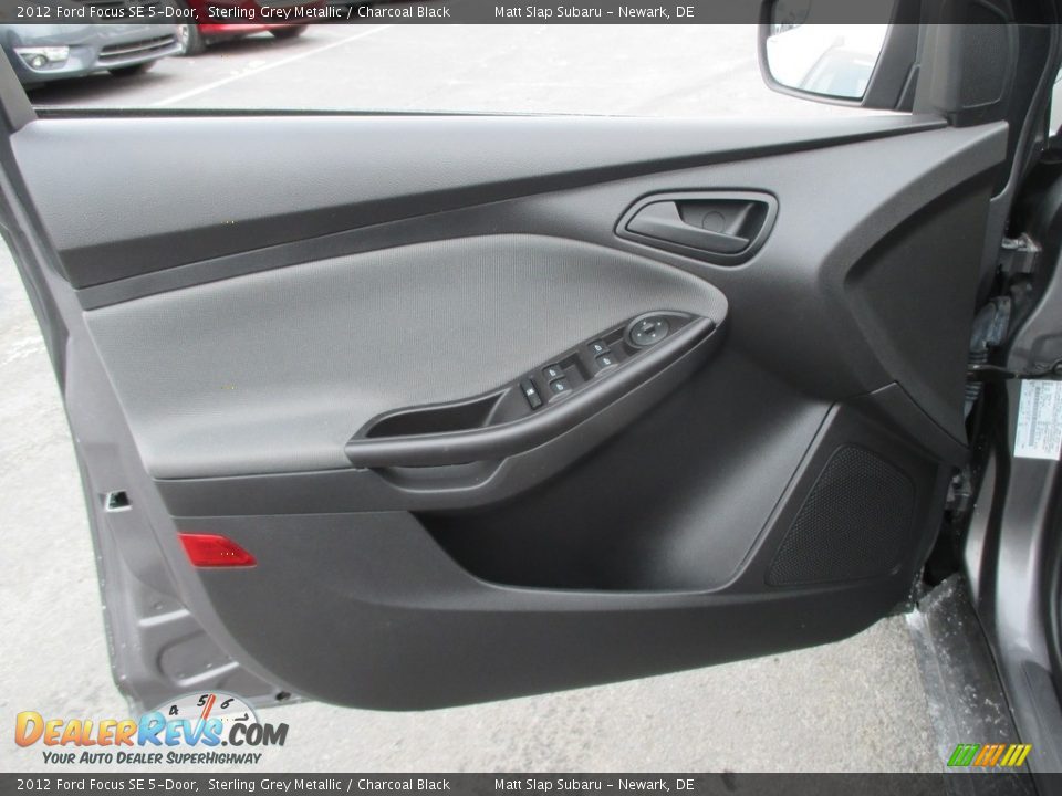 2012 Ford Focus SE 5-Door Sterling Grey Metallic / Charcoal Black Photo #14